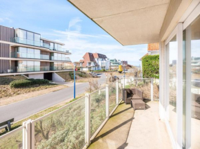 Gold 01 within walking distance of the beach